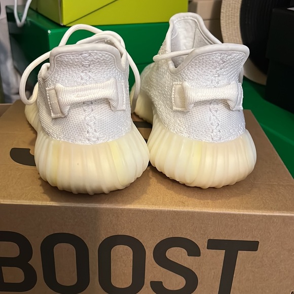 White yeezy 350 boost - Picture 3 of 4